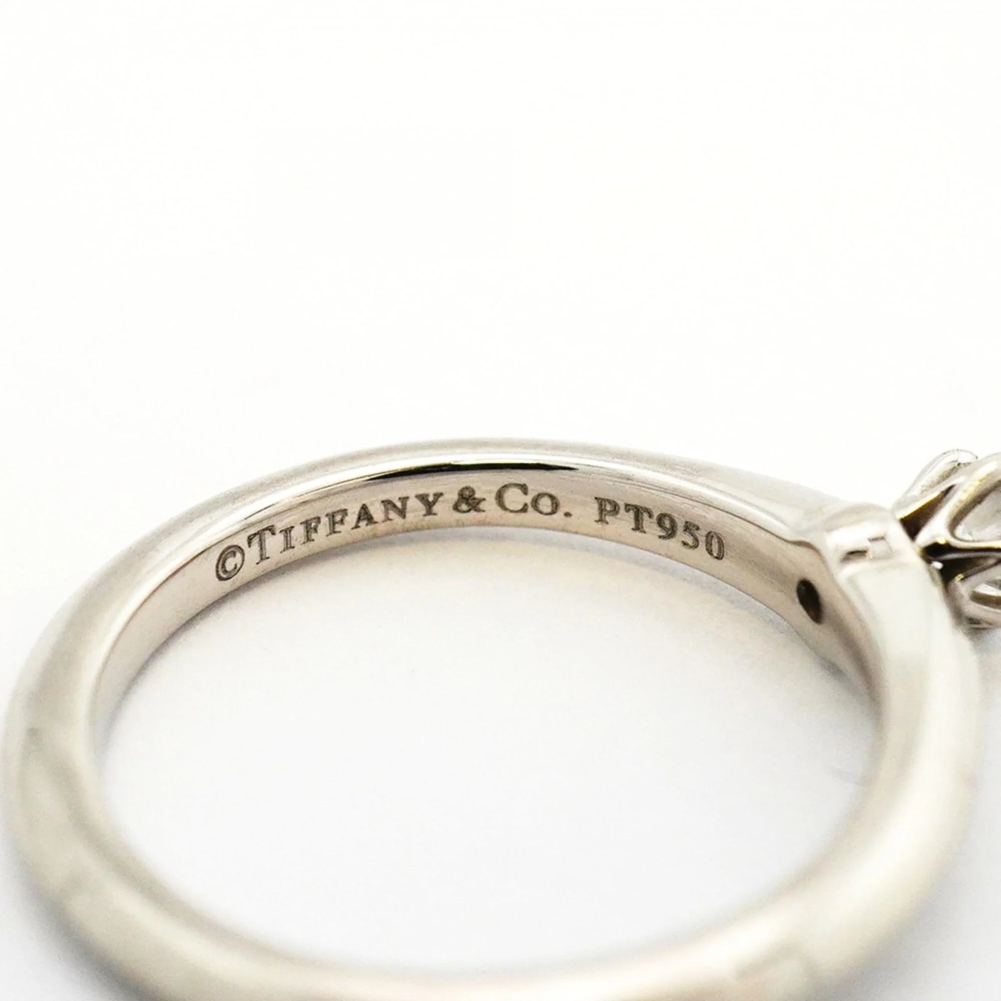Solitaire Ring Platinum with Diamond - Image 4