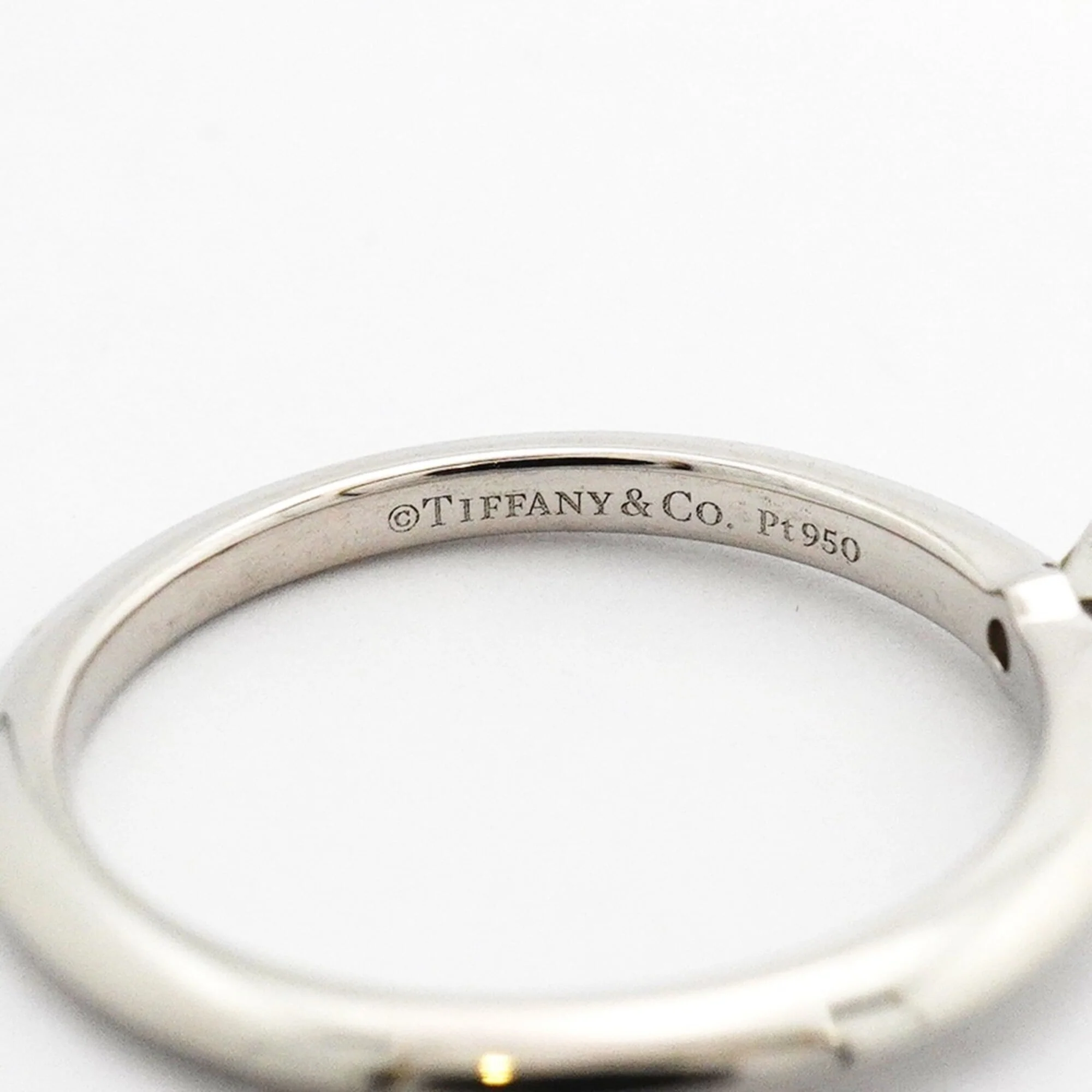 Solitaire Ring Platinum with Diamond - Image 4