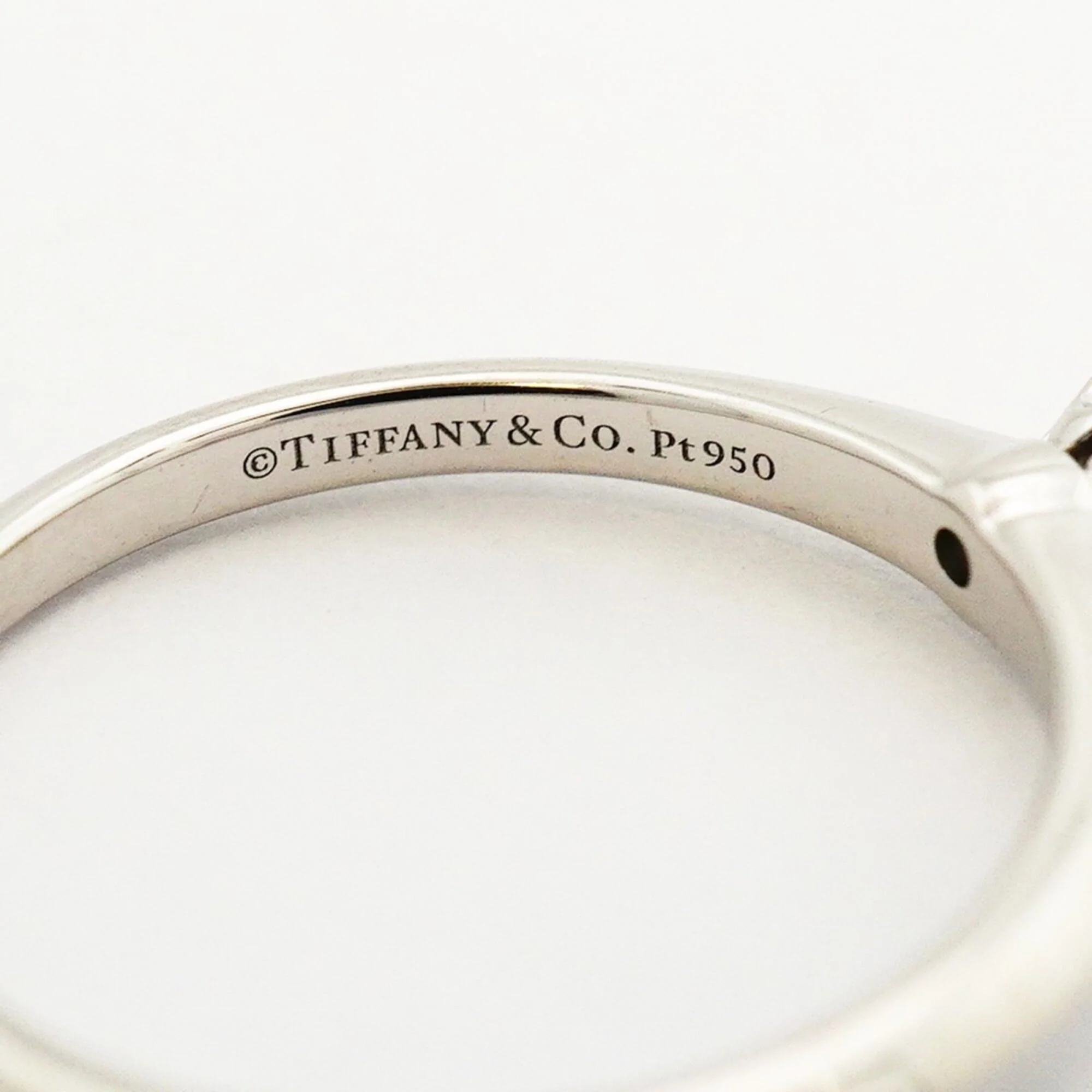 Solitaire Ring Platinum with Diamond - Image 4