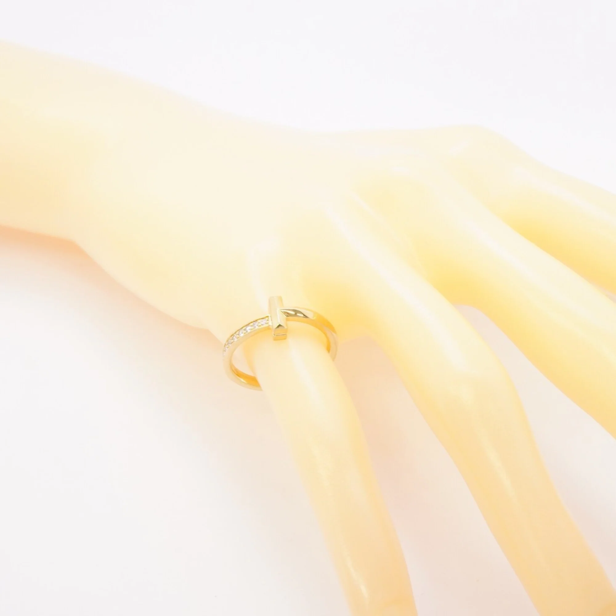 T One Ring 18K Yellow Gold with Diamond - Image 6