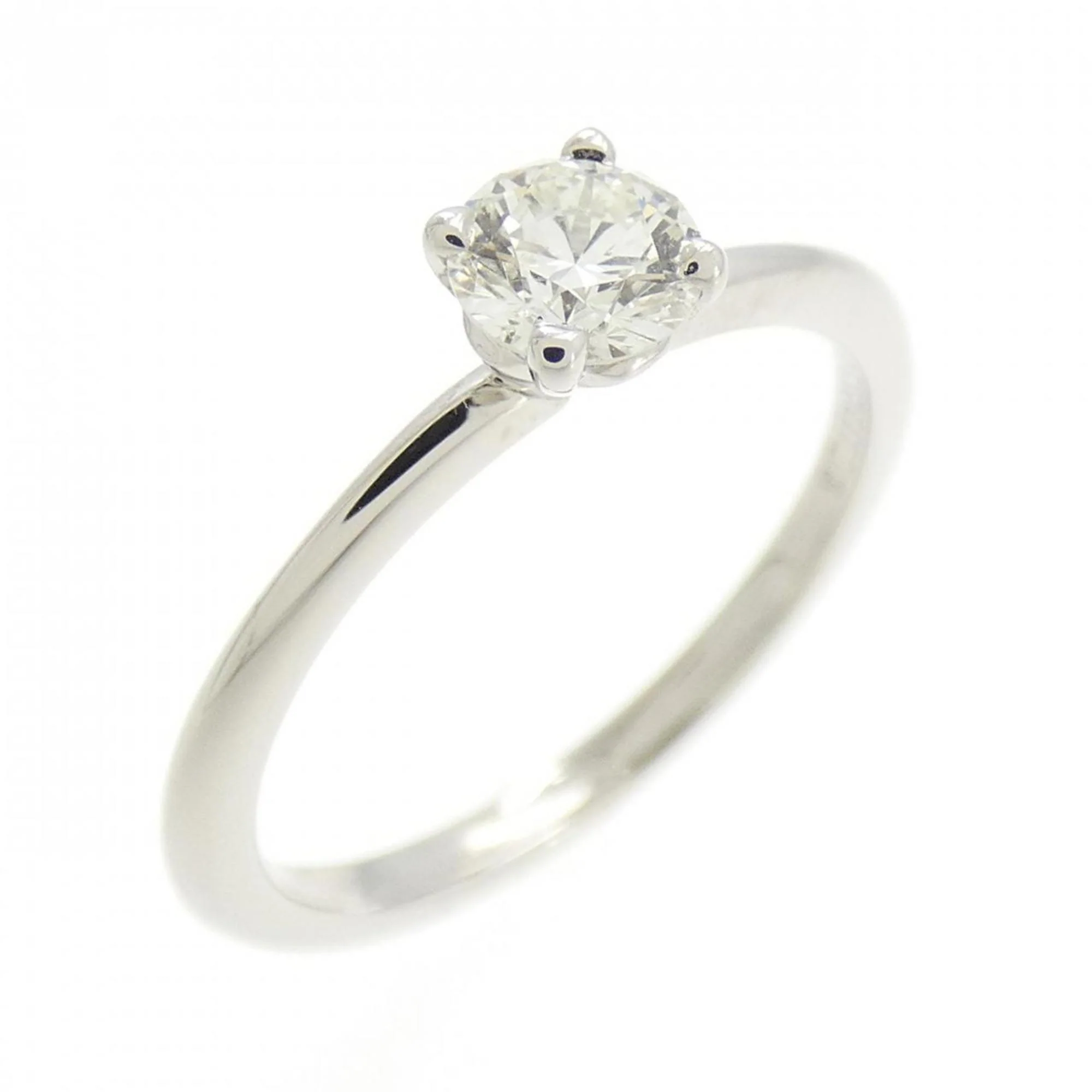 True Ring Platinum with Diamond