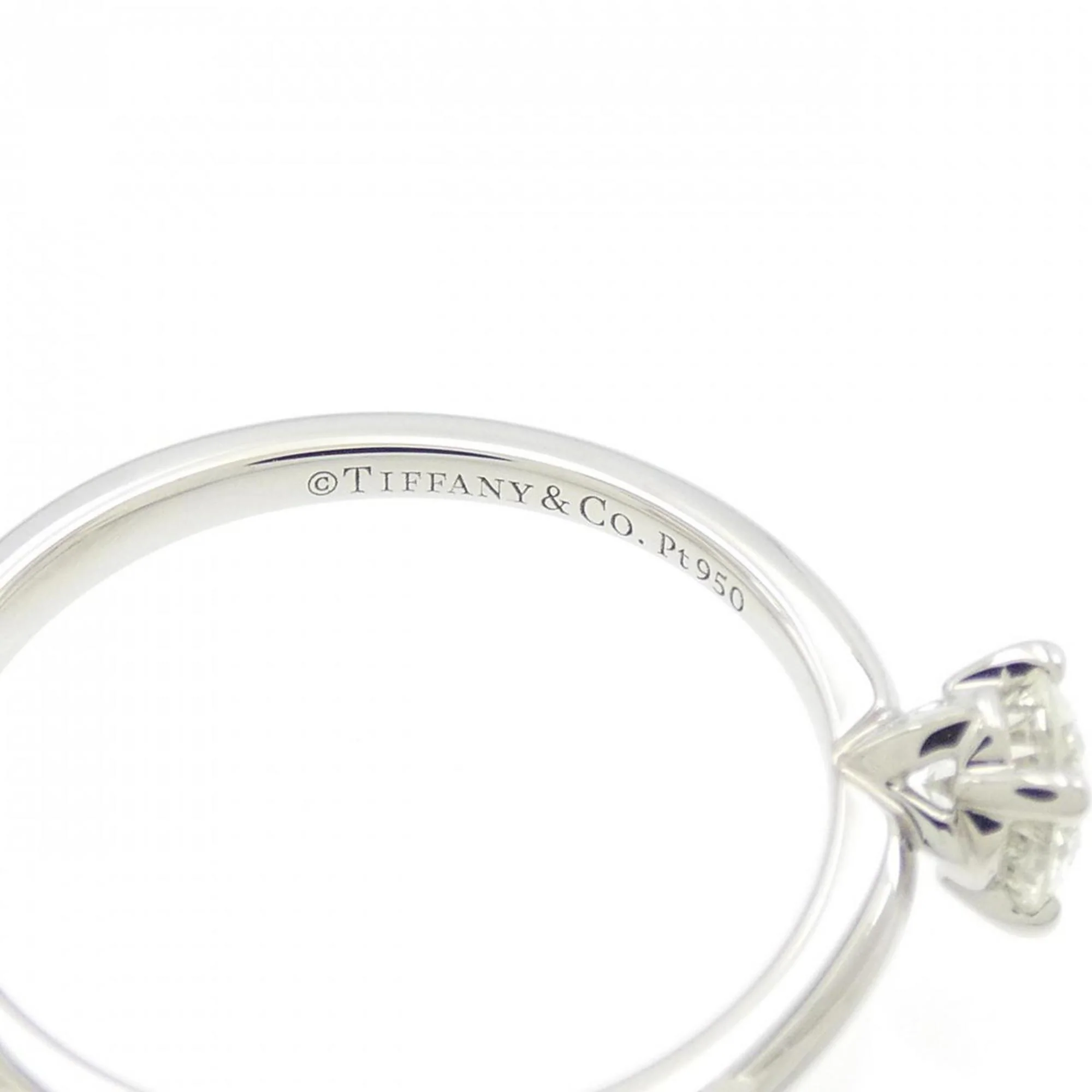 True Ring Platinum with Diamond - Image 4