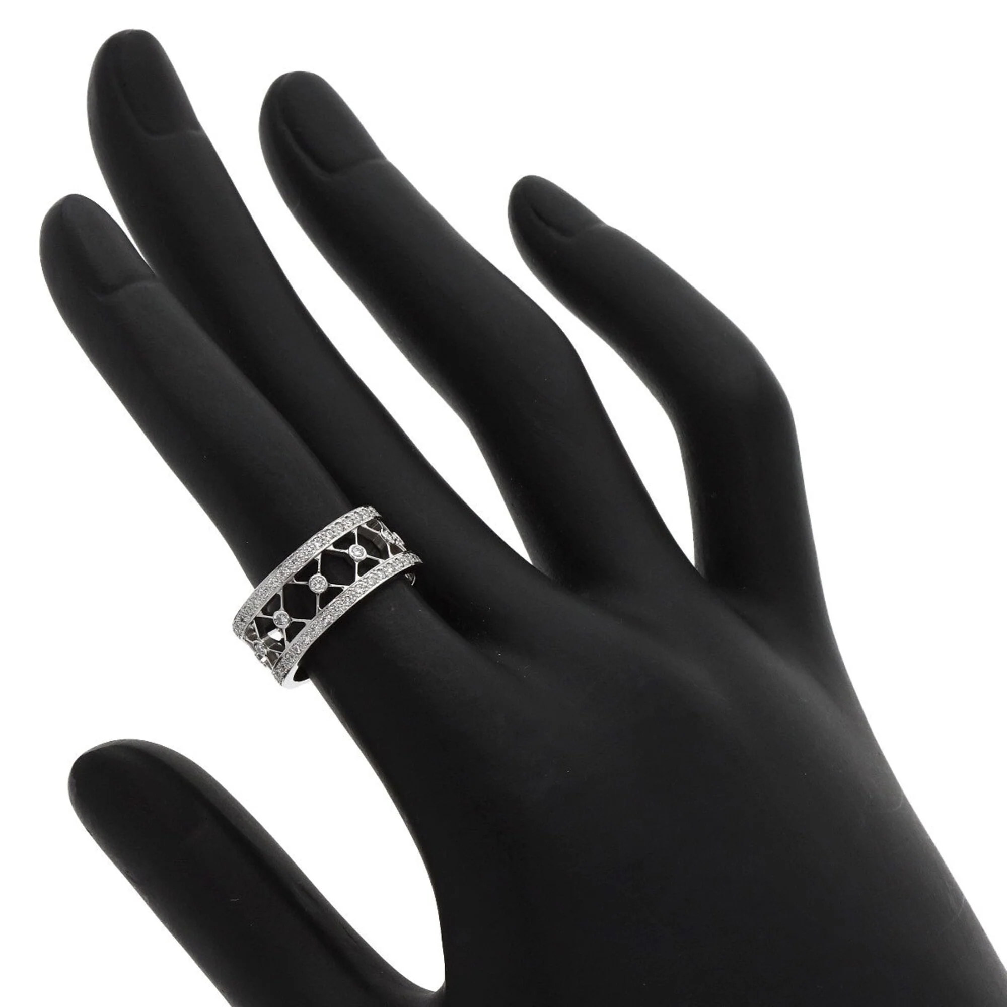 Voile Ring Platinum with Diamond - Image 5