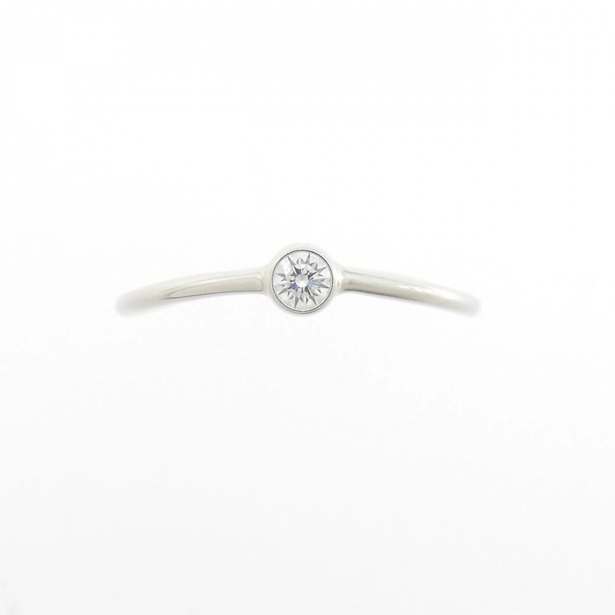Wave Ring Platinum With Diamond - Image 2