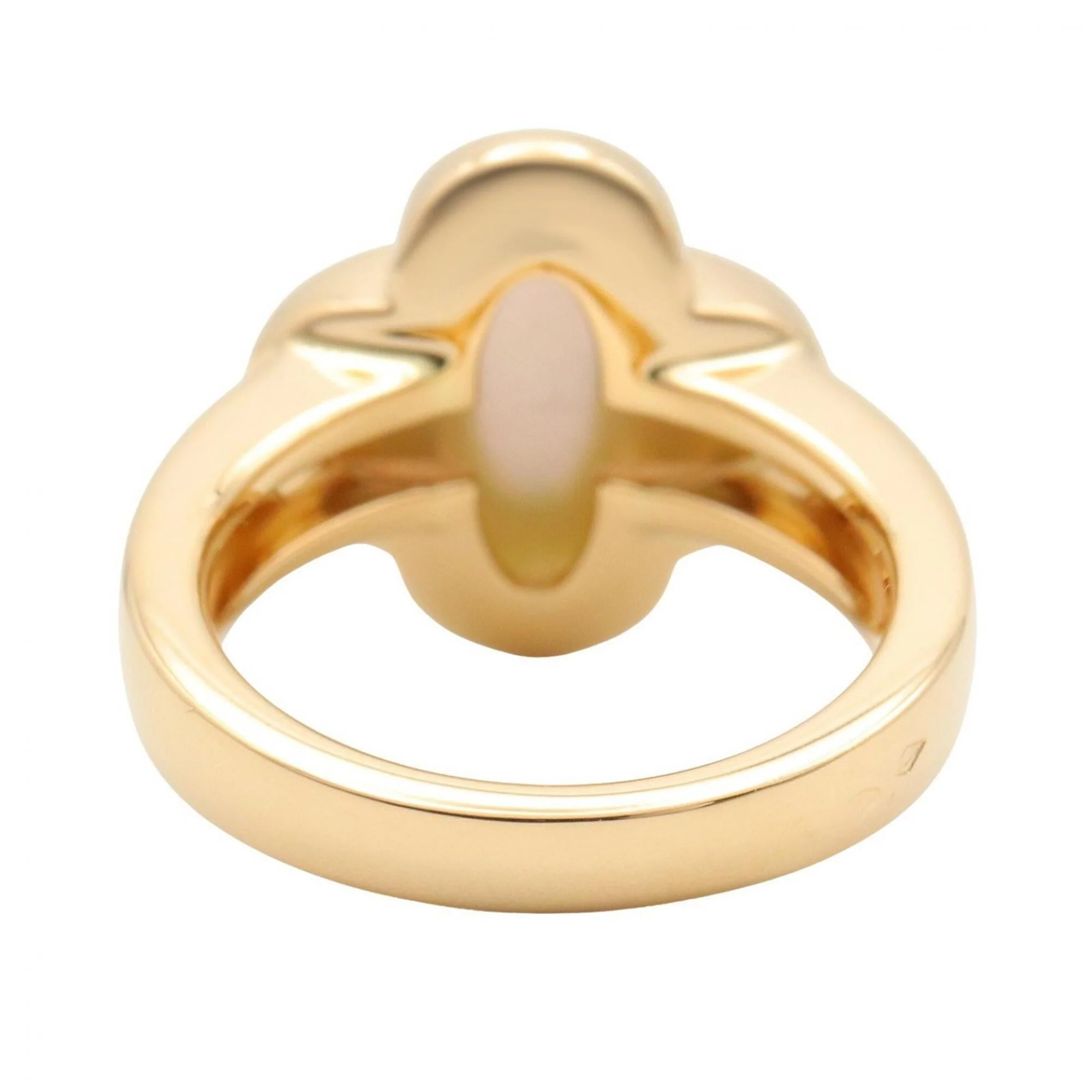 Alhambra Ring 18K Yellow Gold and Mother of Pearl - Image 3