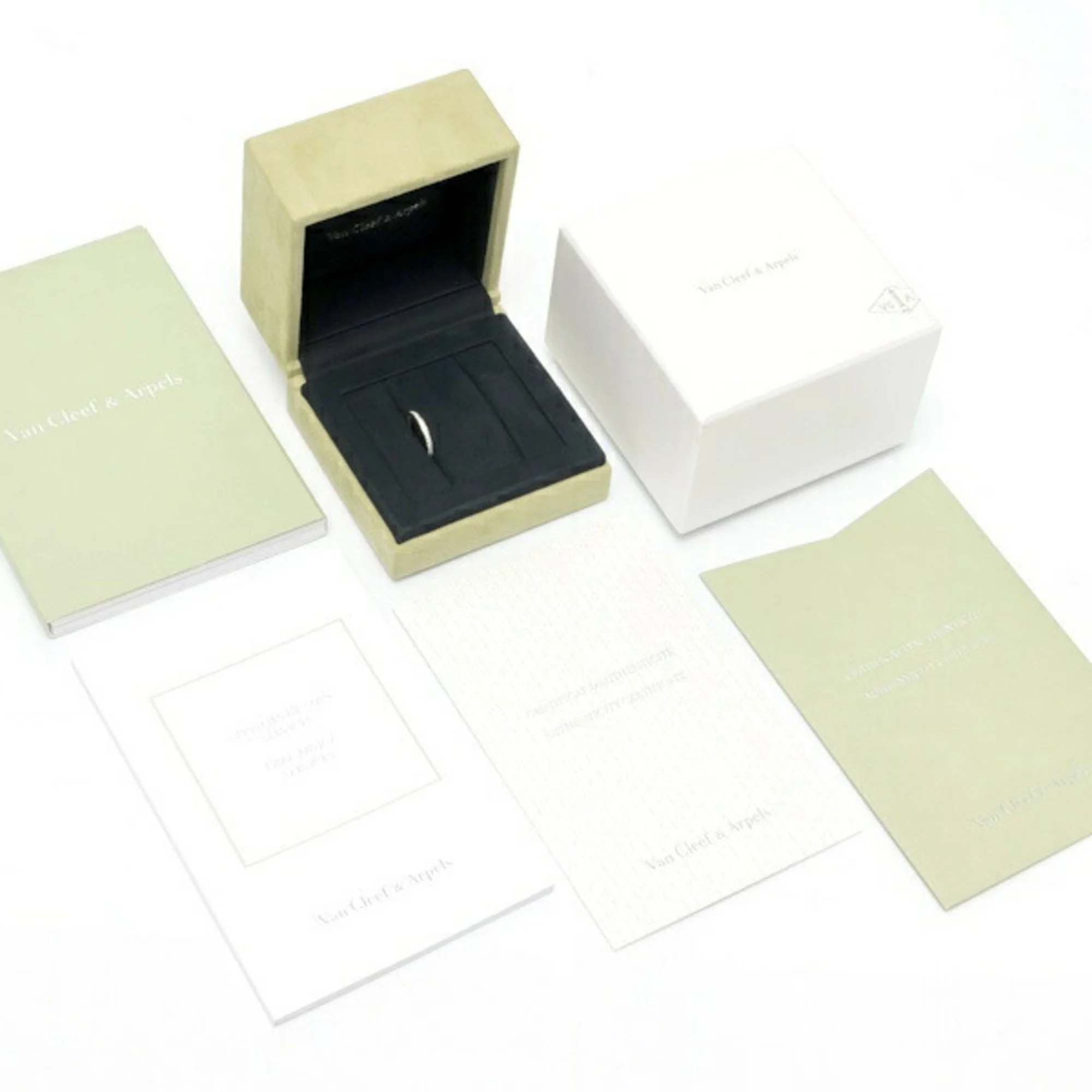 Band Ring Platinum - Image 6