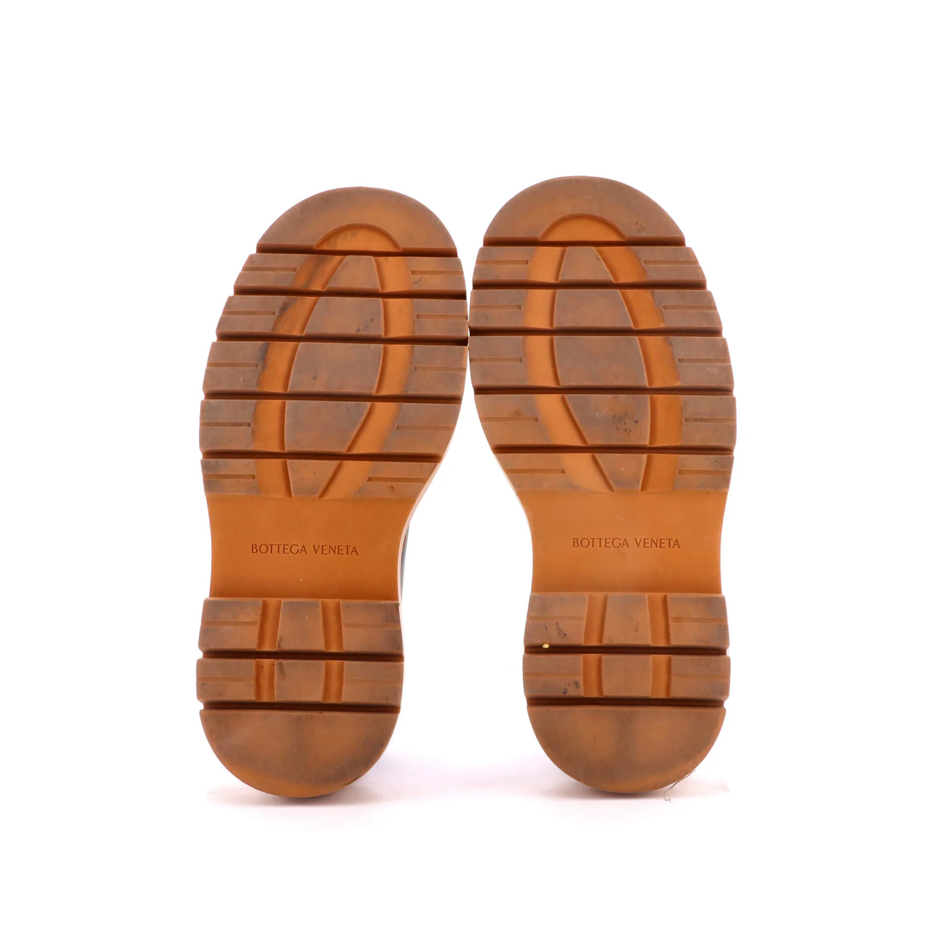 Men's Tire Short Chelsea Boots Leather and Rubber - Image 4