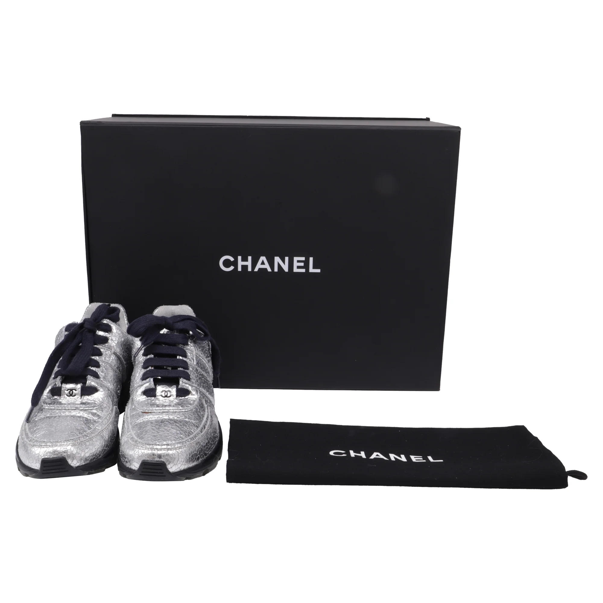 Women's Chanel CC Crackled Accent Sneakers in Metallic Silver Calf Leather - Image 7
