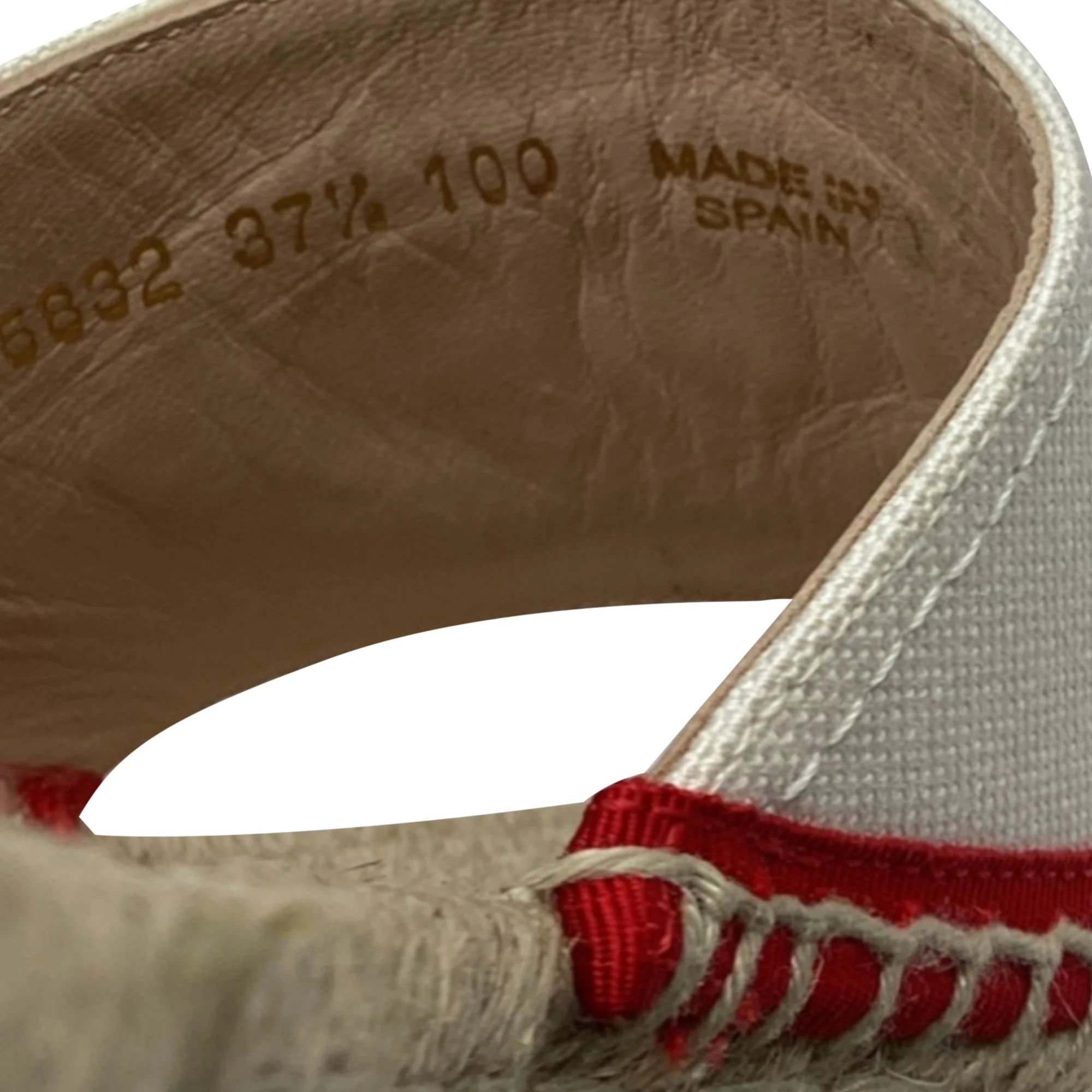 Women's Gucci Pilar GG Espadrille Slide Sandals in White Canvas - Image 8