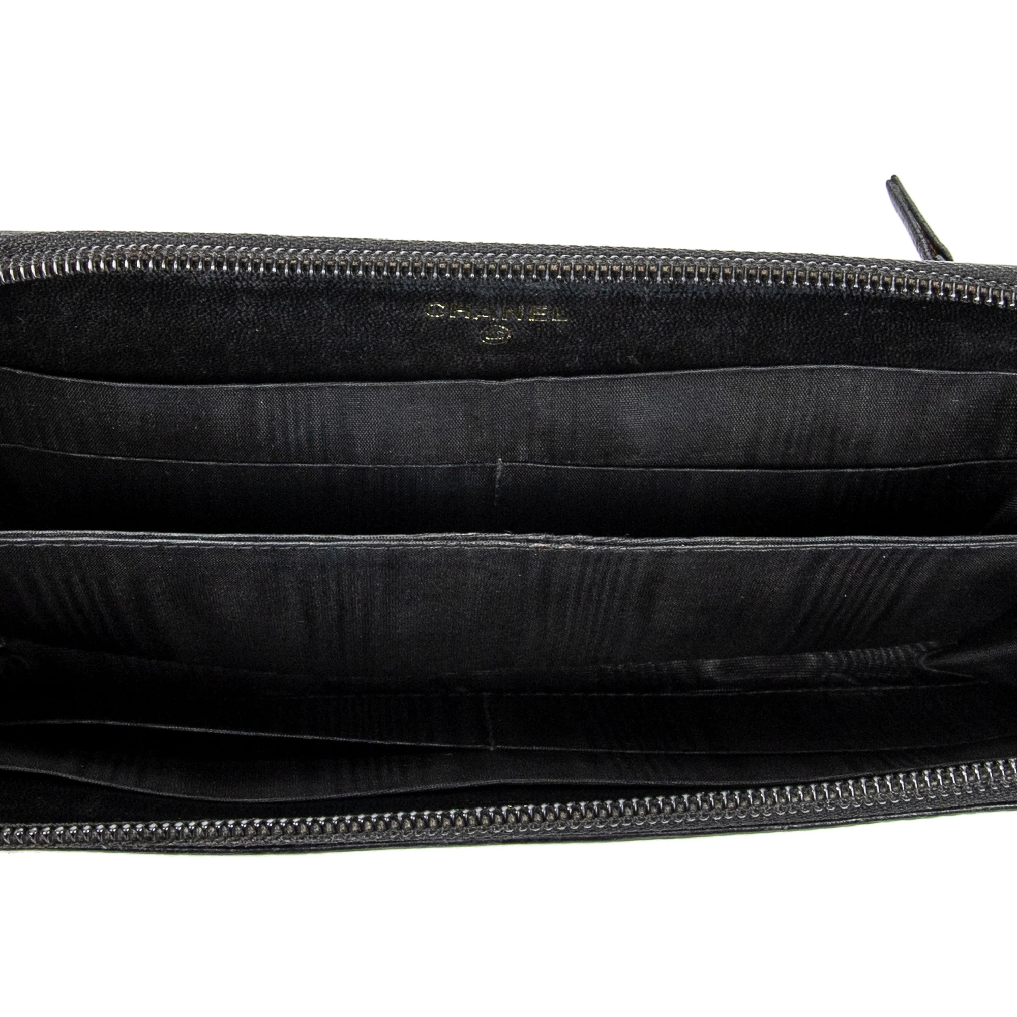 Timeless CC Zipped Wallet Caviar Long - Image 3