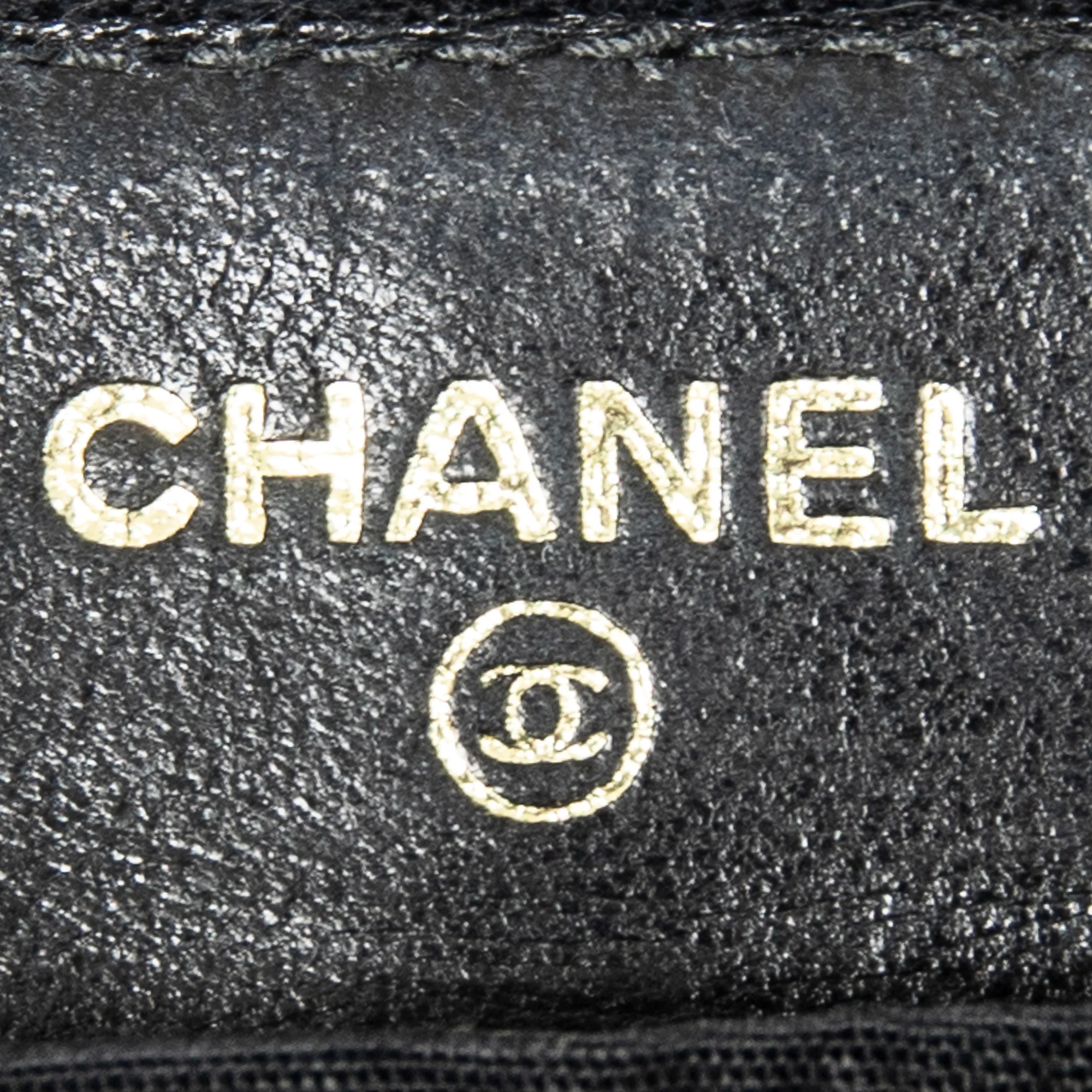 Timeless CC Zipped Wallet Caviar Long - Image 4