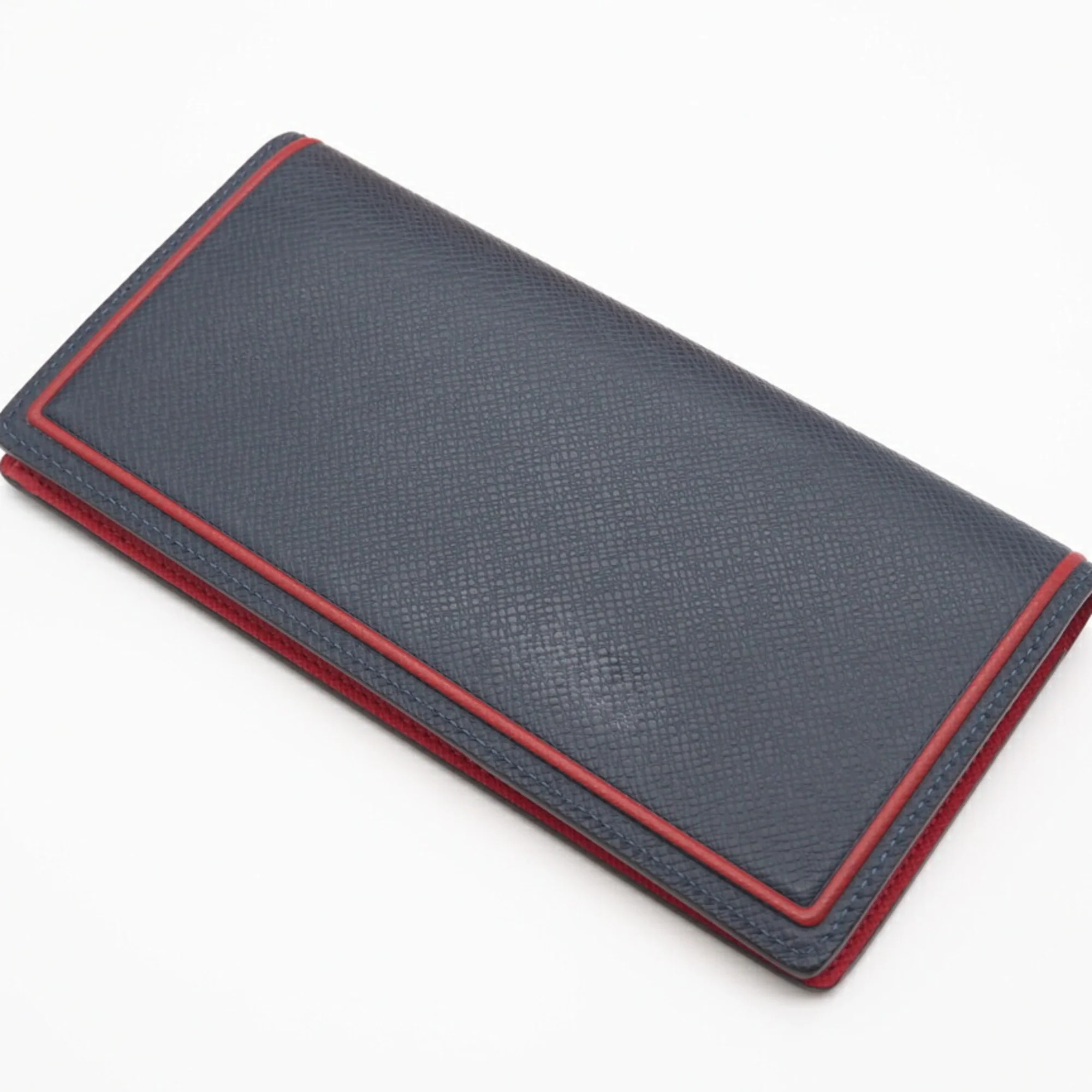 Brazza Wallet Two-Tone Taiga Leather - Image 4