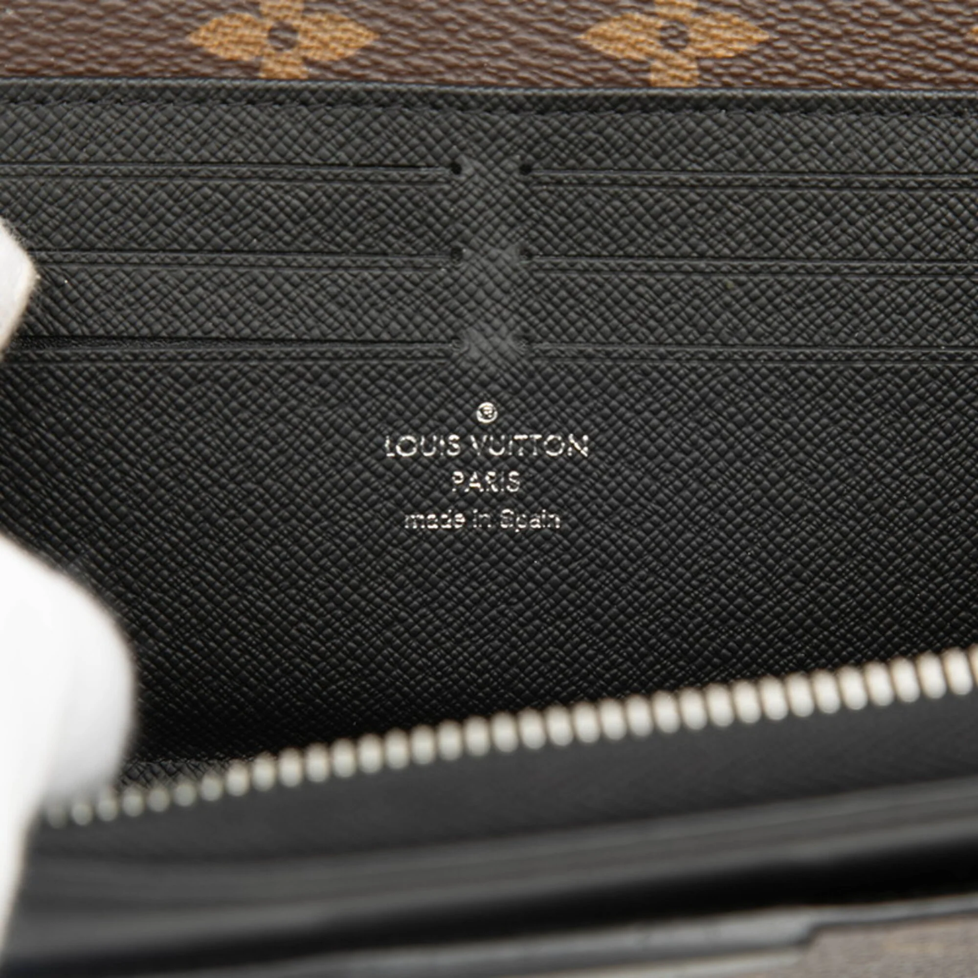 Zippy Dragonne Wallet Macassar Monogram Canvas - Image 6