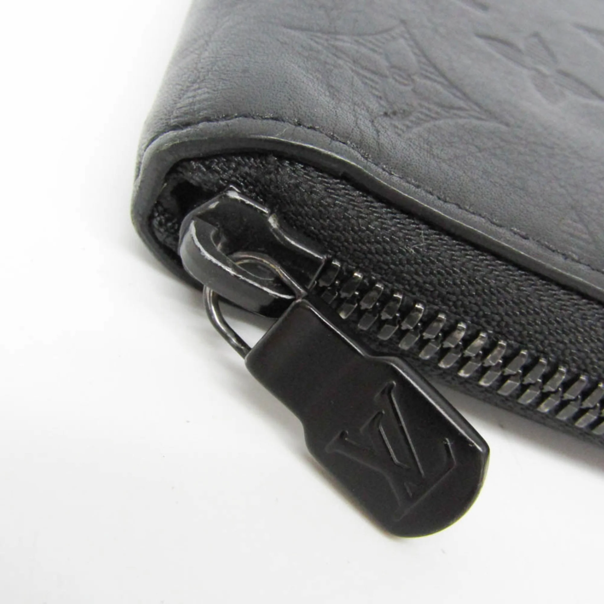 Zippy Wallet Monogram Shadow Leather Vertical - Image 7